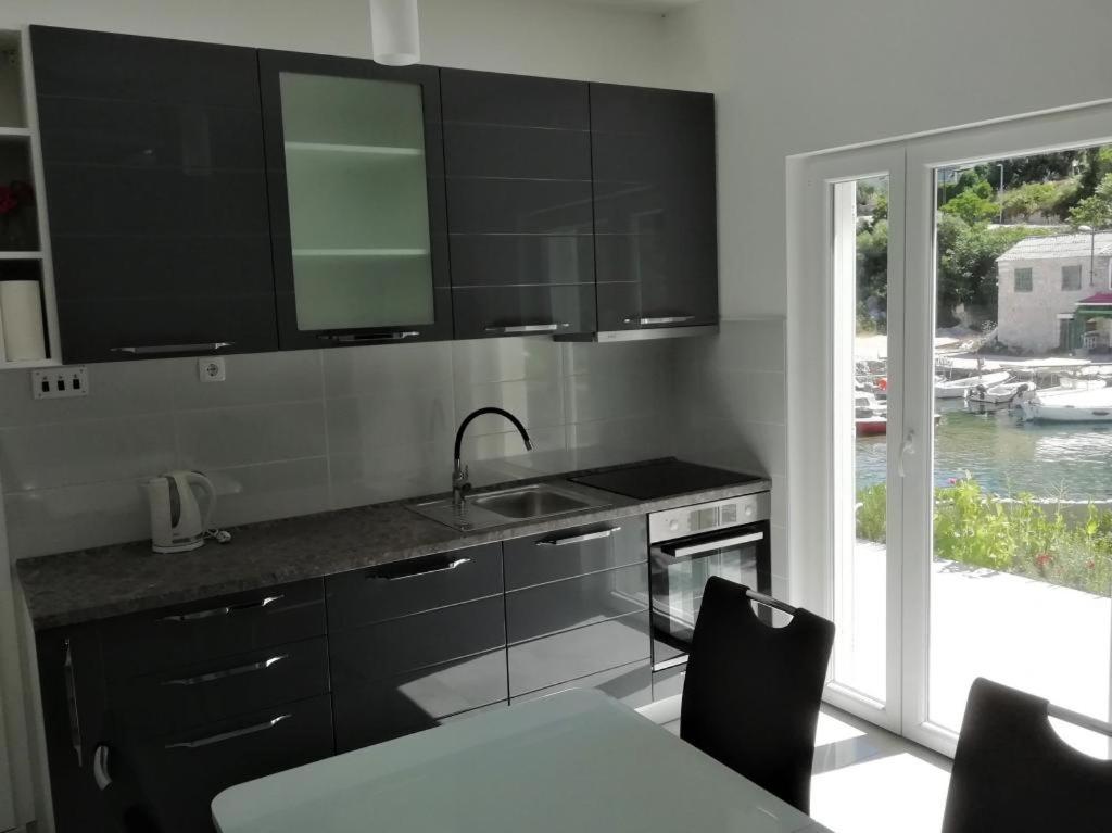 Apartment Zalo Donje Selo na Šolti Exterior foto