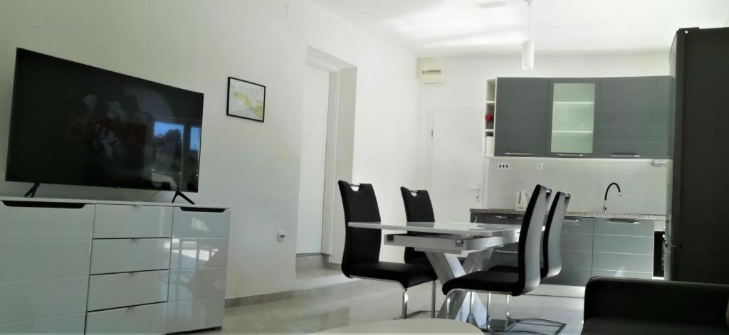 Apartment Zalo Donje Selo na Šolti Exterior foto