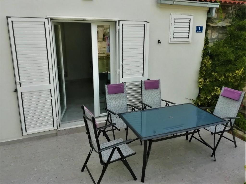 Apartment Zalo Donje Selo na Šolti Exterior foto