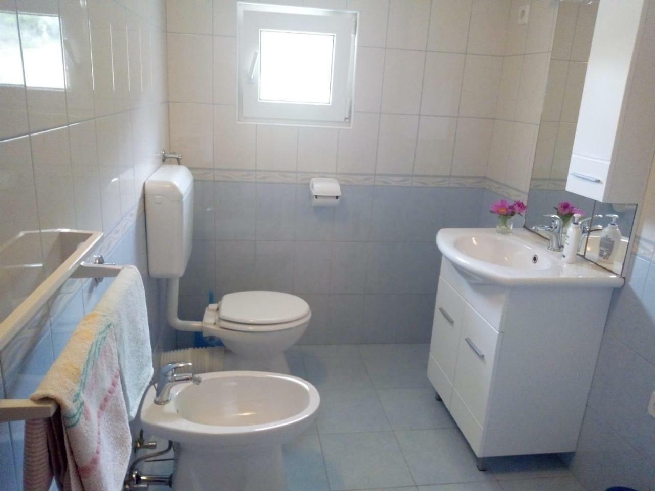 Apartment Zalo Donje Selo na Šolti Exterior foto